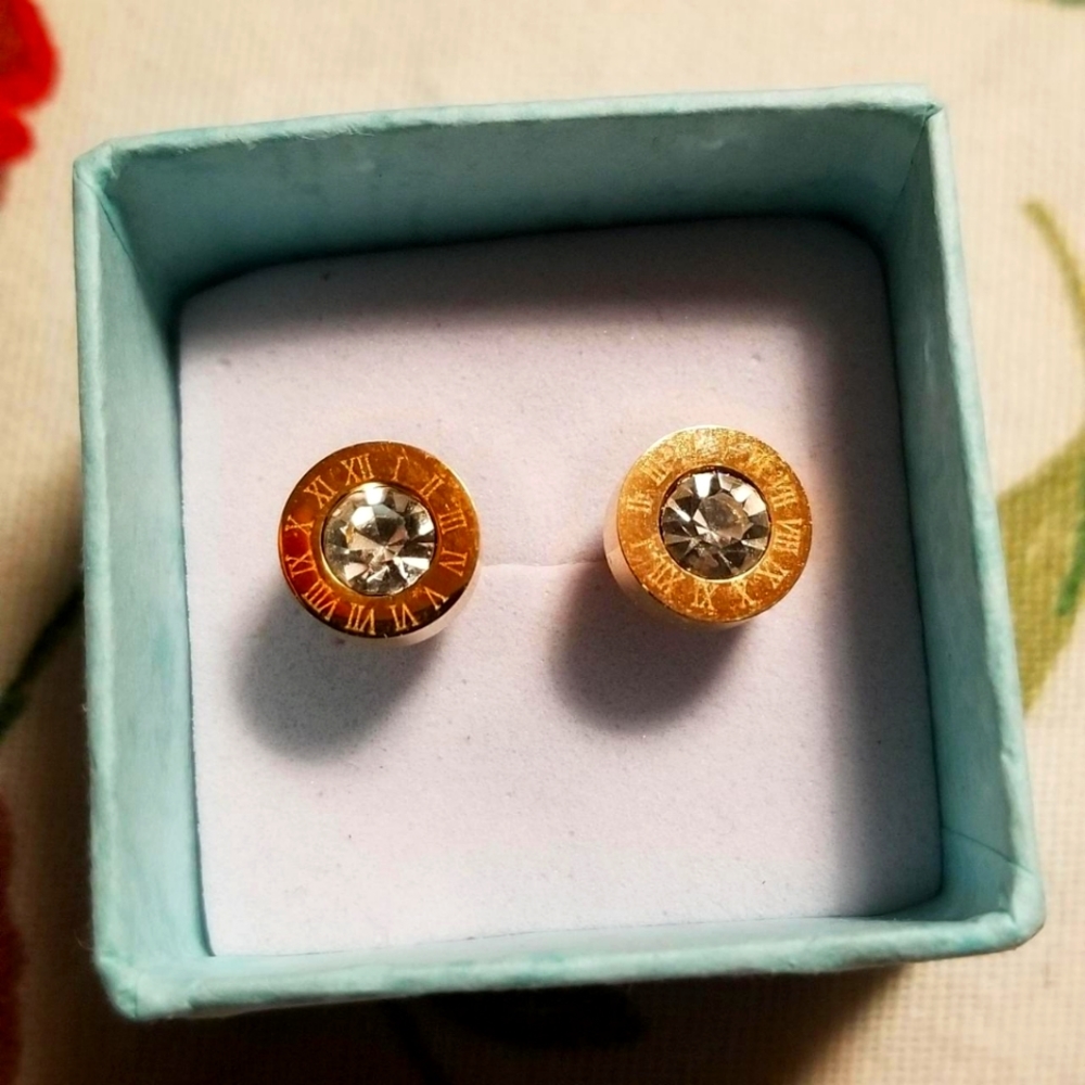 Stud Earrings